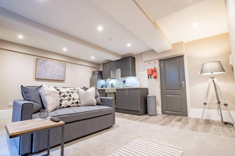 Host & Stay - Shaw Street Basement Worcester Esterno foto